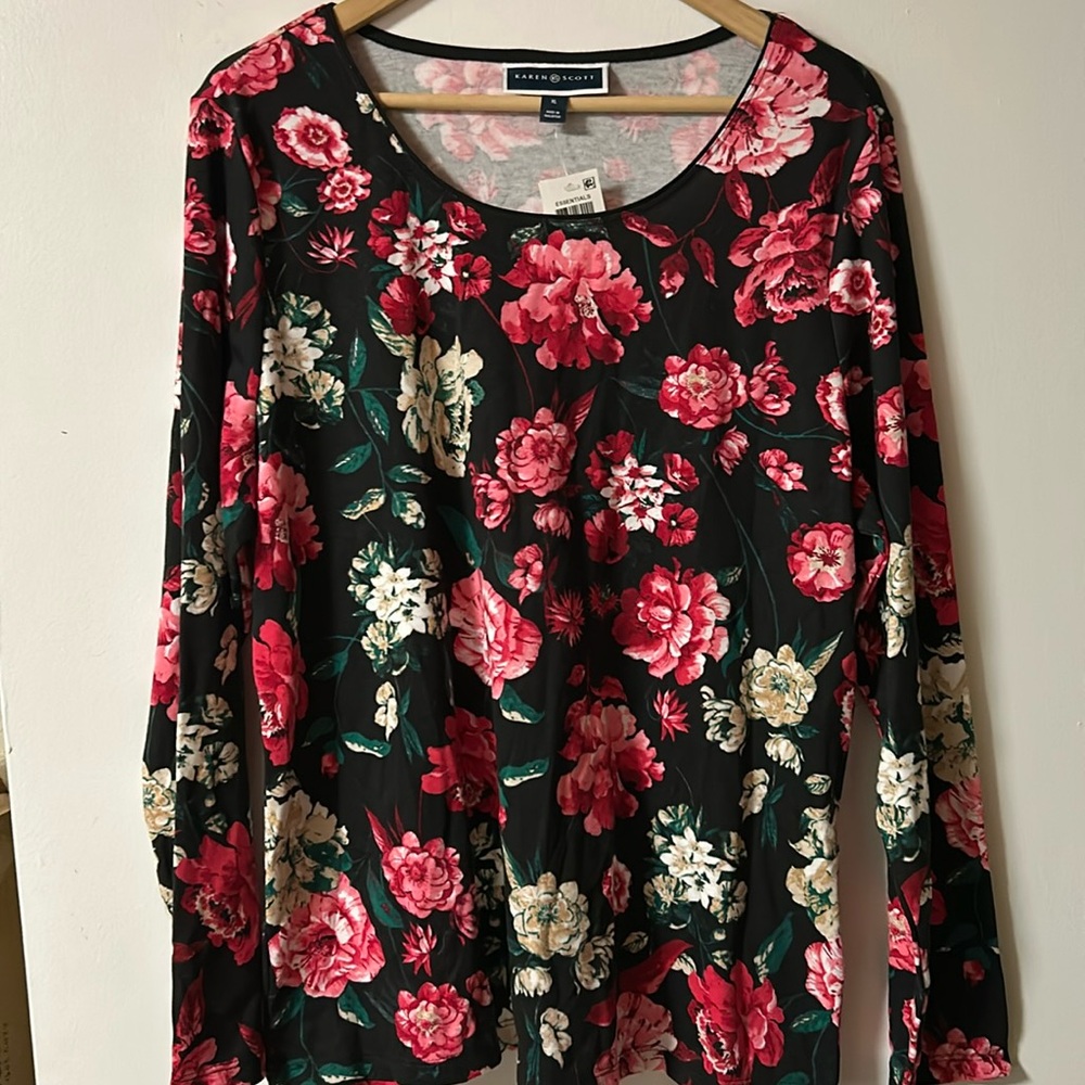 Karen Scott  blouse- black with red flowers